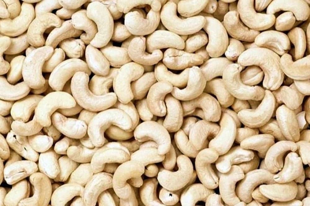 CASHEW NUTS